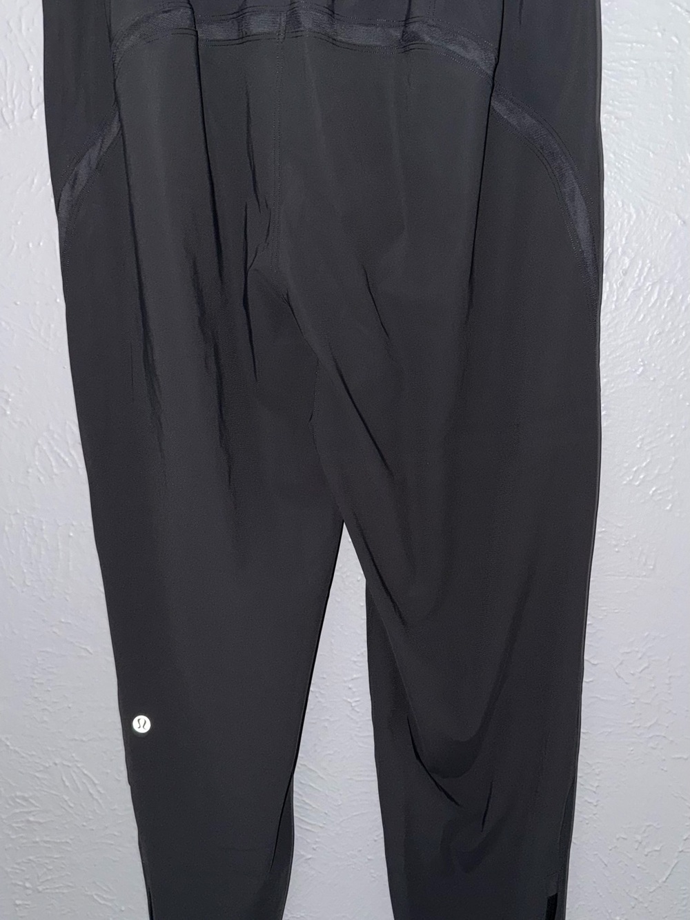 lululemon athletica Men’s Black Lightweight Jogger Pants